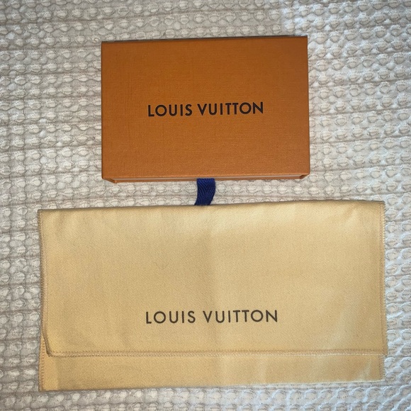 Empty Louis Vuitton Box and Dust Cover - Picture 3 of 10